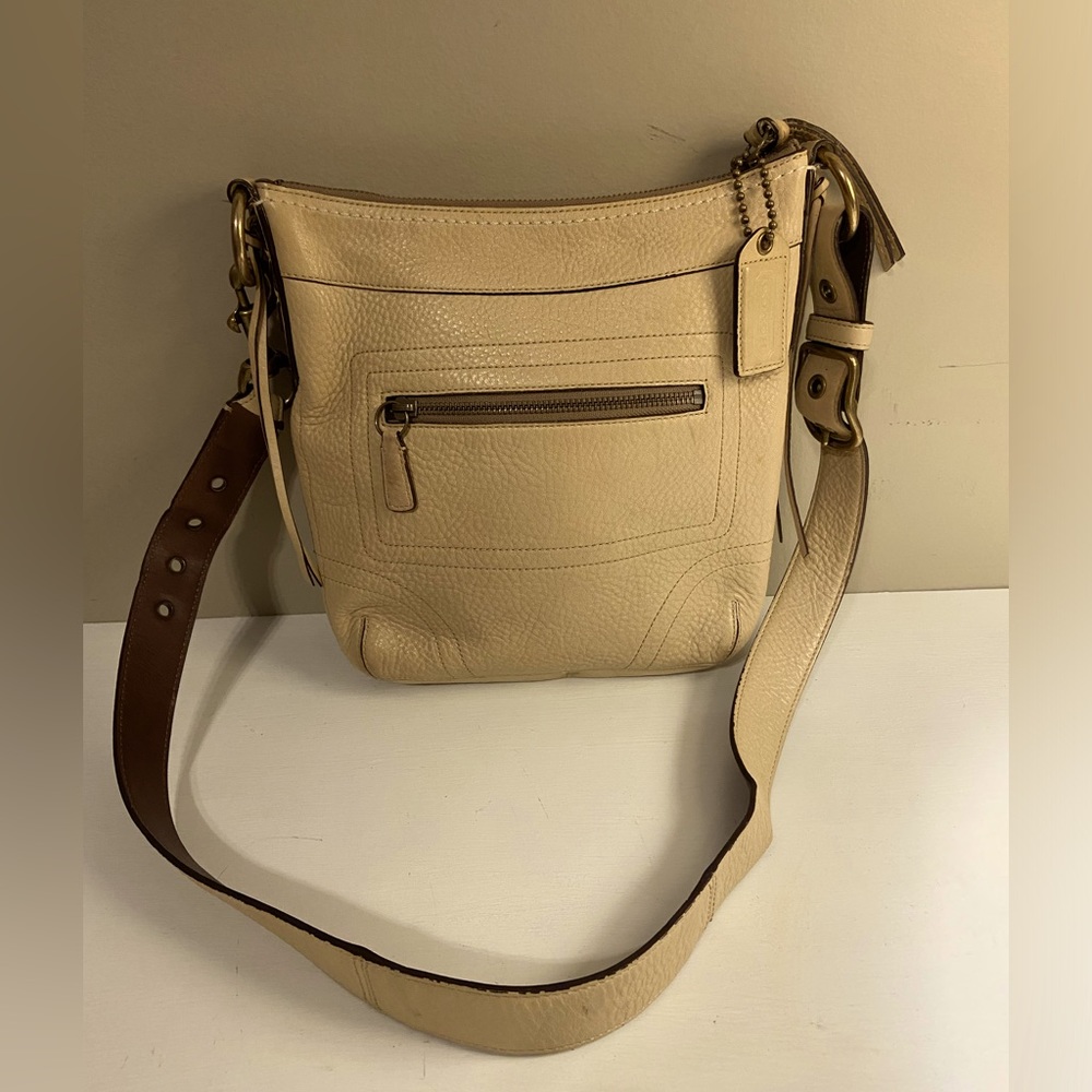 Vintage Coach leather crossbody bag